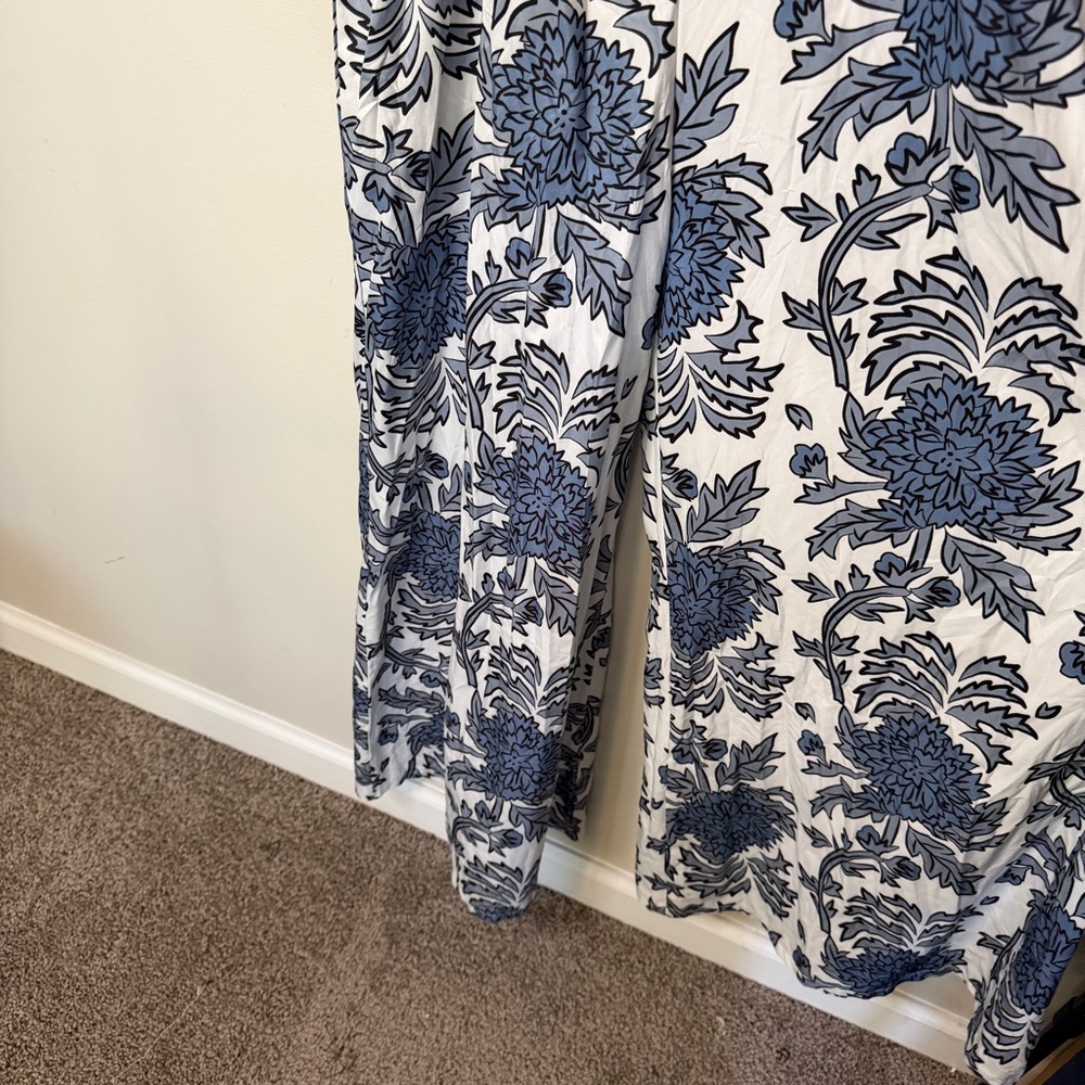 tropical blue and white womens romper size XL pants beach resort wear floral - Picture 5 of 9